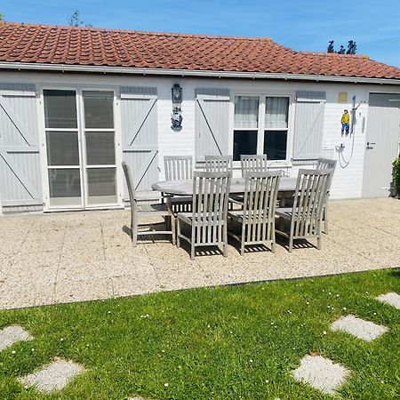 Zeepark Zeewind Hotel Bredene Exterior photo